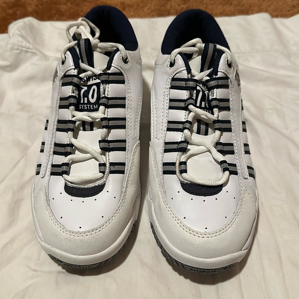 K-Swiss Sneakers Size 8.5. Shock Spring 7.0 System White/Grey/Blue Never Worn